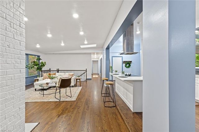 200 Old Landing RD, Yorktown, VA 23692