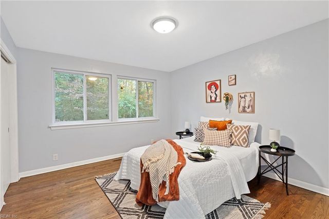 200 Old Landing RD, Yorktown, VA 23692