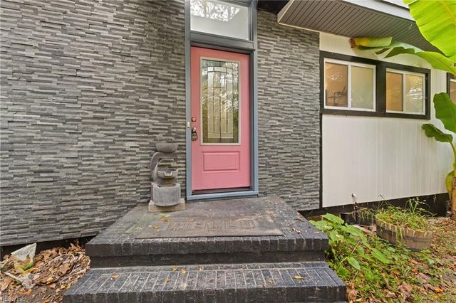 200 Old Landing RD, Yorktown, VA 23692