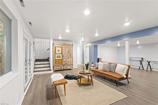 200 Old Landing RD, Yorktown, VA 23692