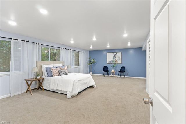 200 Old Landing RD, Yorktown, VA 23692