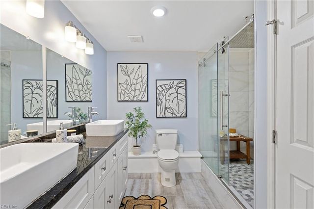 200 Old Landing RD, Yorktown, VA 23692