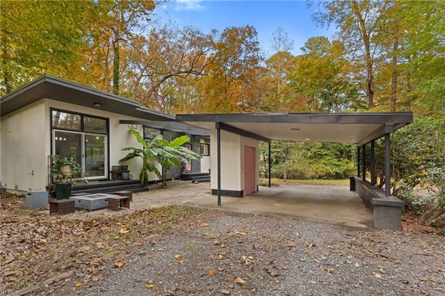 200 Old Landing RD, Yorktown, VA 23692