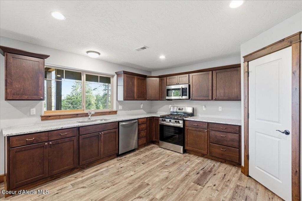 18059 N Advent Ln, Hauser, ID 83854 photo 26