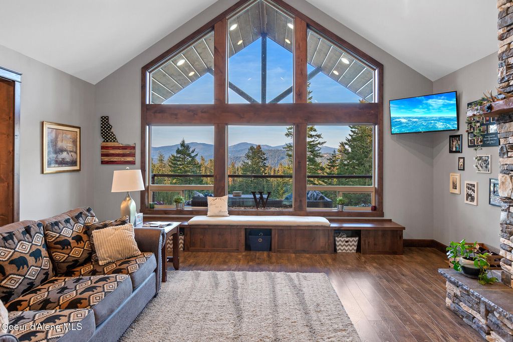 18059 N Advent Ln, Hauser, ID 83854 photo 9