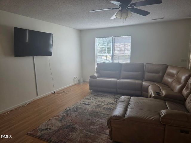 7 Apple Ridge Court, Greensboro, NC 27406