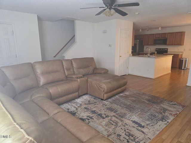 7 Apple Ridge Court, Greensboro, NC 27406