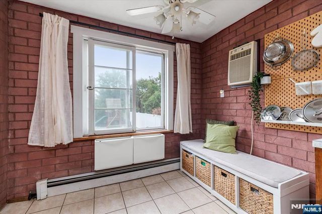 379 Kingsland Avenue, Lyndhurst, NJ 07071
