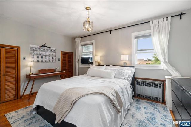 379 Kingsland Avenue, Lyndhurst, NJ 07071
