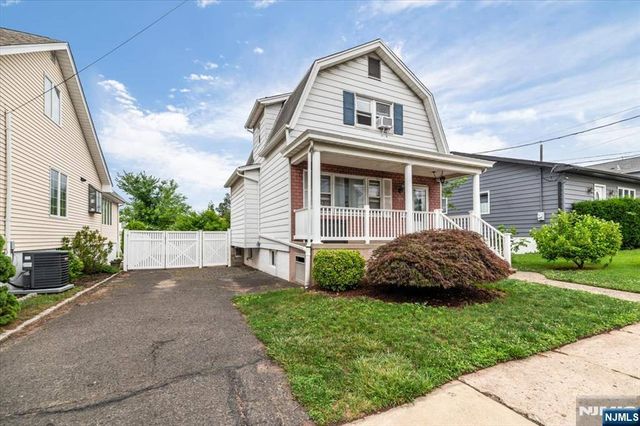 379 Kingsland Avenue, Lyndhurst, NJ 07071