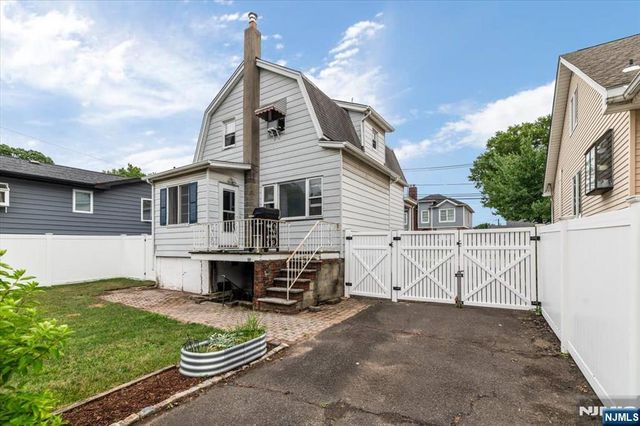 379 Kingsland Avenue, Lyndhurst, NJ 07071