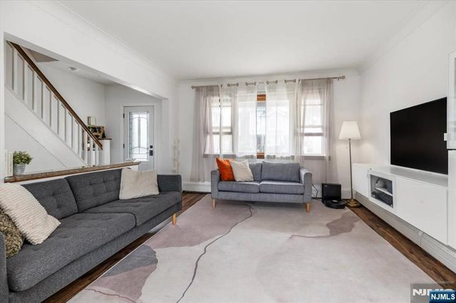 379 Kingsland Avenue, Lyndhurst, NJ 07071