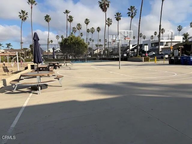 1245 Seafarer Street, Ventura, CA 93001