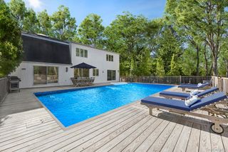 5 Cowhill Lane, Wainscott, NY 11975