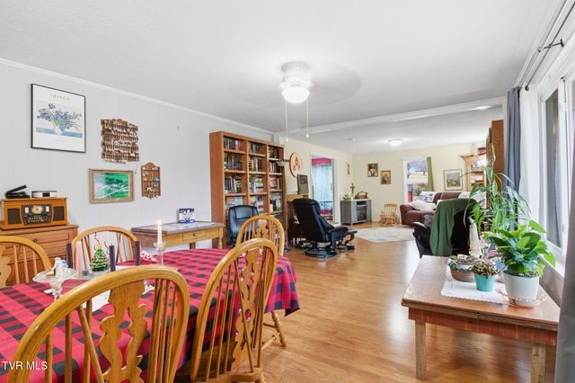 30 Deerfoot Lane, Greeneville, TN 37743