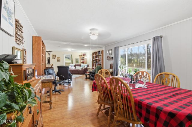 30 Deerfoot Lane, Greeneville, TN 37743