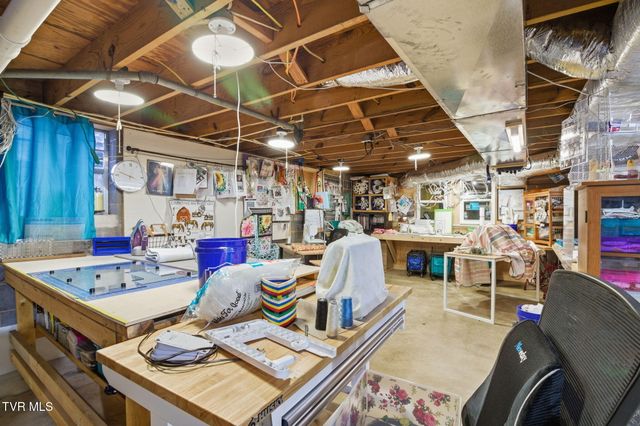 30 Deerfoot Lane, Greeneville, TN 37743