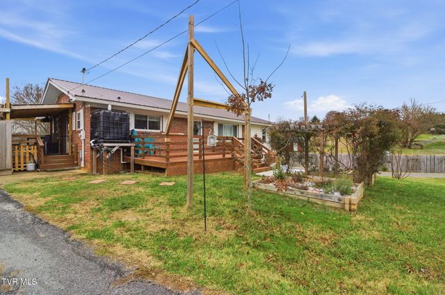 30 Deerfoot Lane, Greeneville, TN 37743