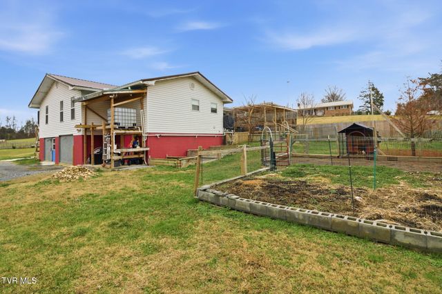 30 Deerfoot Lane, Greeneville, TN 37743