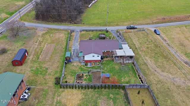 30 Deerfoot Lane, Greeneville, TN 37743