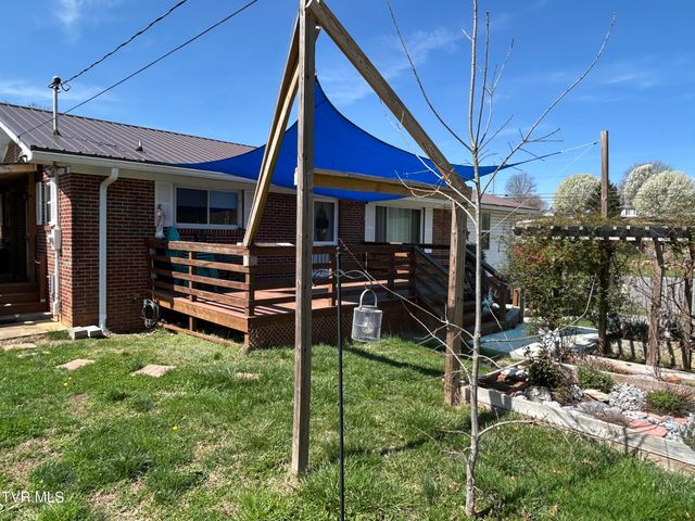 30 Deerfoot Lane, Greeneville, TN 37743