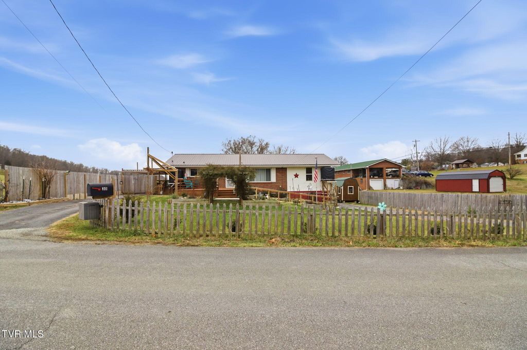 30 Deerfoot Lane, Greeneville, TN 37743