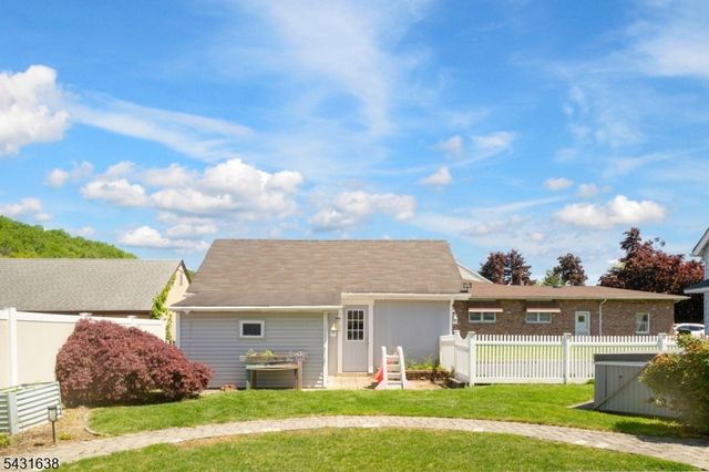 2065 Prospect Ave, Scotch Plains Twp., NJ 07076