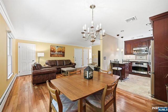 137 S Maple Avenue B, Park Ridge, NJ 07656