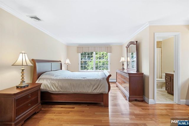 137 S Maple Avenue B, Park Ridge, NJ 07656