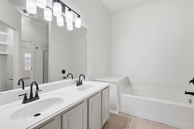 8500 Prairie Fire Drive, Fort Worth, TX 76131