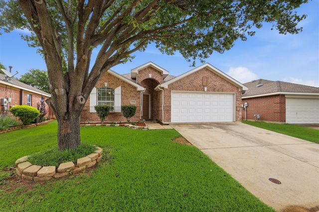 8500 Prairie Fire Drive, Fort Worth, TX 76131