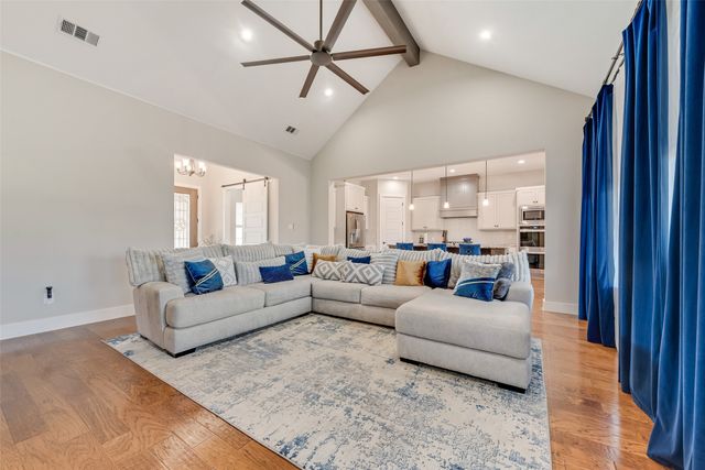 4011 Tuscany Lane, Midlothian, TX 76065