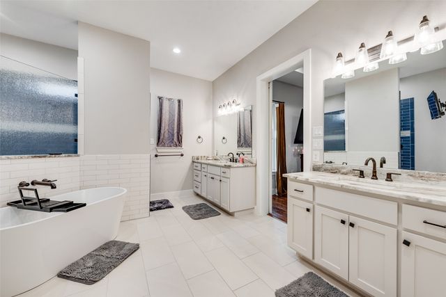 4011 Tuscany Lane, Midlothian, TX 76065