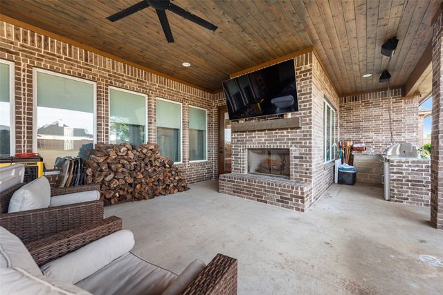 4011 Tuscany Lane, Midlothian, TX 76065