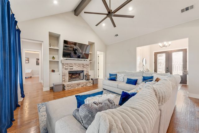 4011 Tuscany Lane, Midlothian, TX 76065