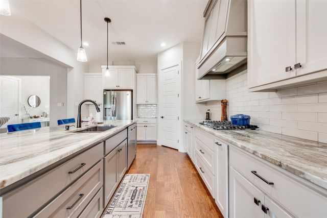 4011 Tuscany Lane, Midlothian, TX 76065