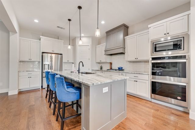 4011 Tuscany Lane, Midlothian, TX 76065