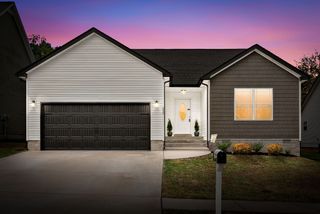 2837 Russet Ridge Dr, Clarksville, TN 37040