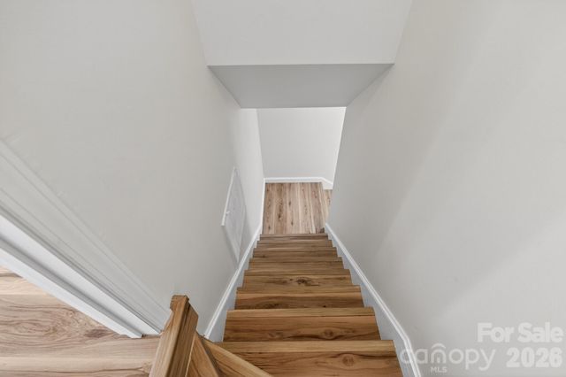 1780 NE 23rd Avenue Lane NE, Hickory, NC 28601