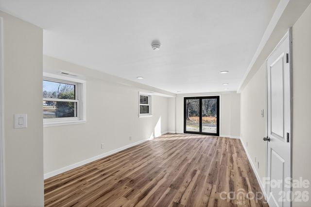 1780 NE 23rd Avenue Lane NE, Hickory, NC 28601