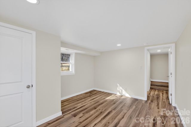 1780 NE 23rd Avenue Lane NE, Hickory, NC 28601