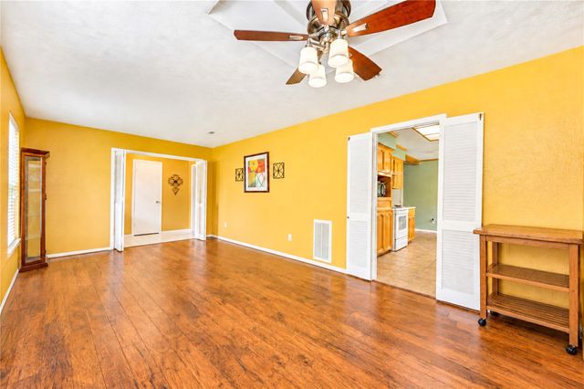 11403 Brook Meadows Lane, Meadows Place, TX 77477