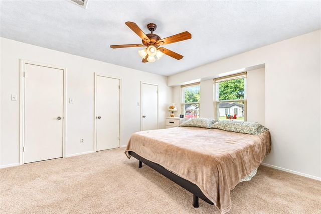 11403 Brook Meadows Lane, Meadows Place, TX 77477