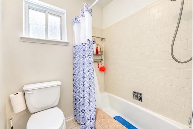 11403 Brook Meadows Lane, Meadows Place, TX 77477
