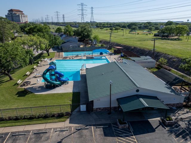 11403 Brook Meadows Lane, Meadows Place, TX 77477