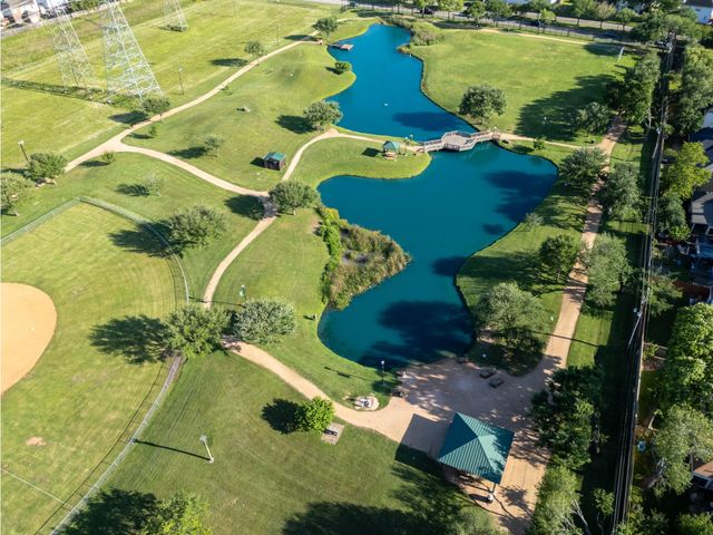 11403 Brook Meadows Lane, Meadows Place, TX 77477