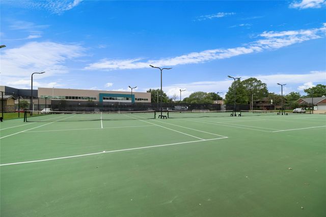 11403 Brook Meadows Lane, Meadows Place, TX 77477