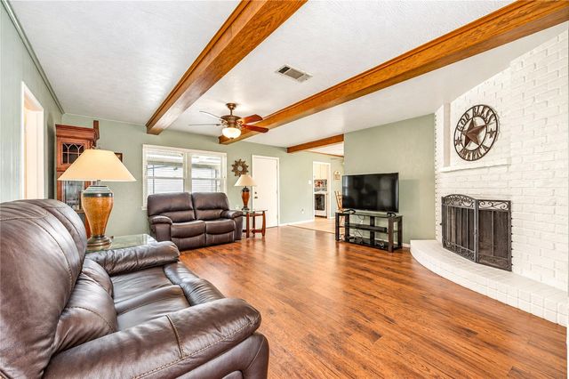 11403 Brook Meadows Lane, Meadows Place, TX 77477
