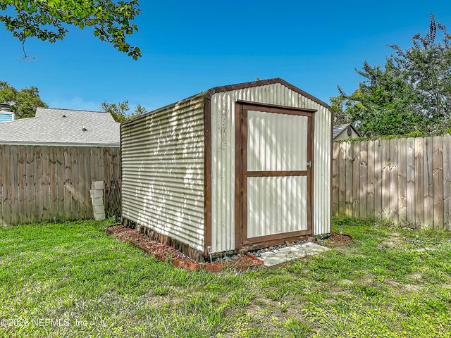 7224 BLACKBERRY Lane N, Jacksonville, FL 32244
