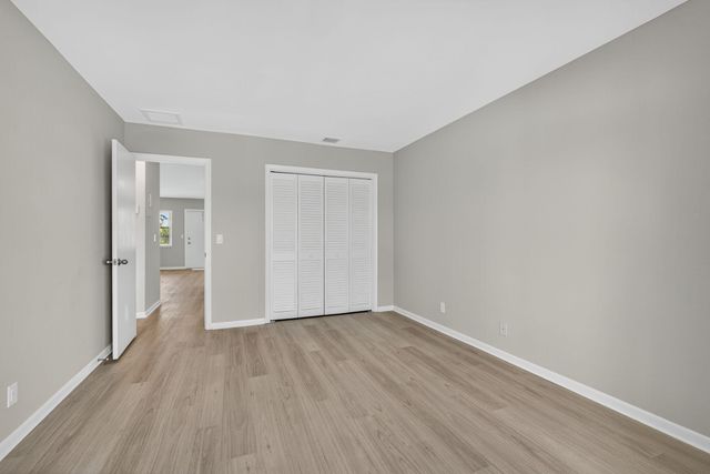 42 Easthampton B, West Palm Beach, FL 33417